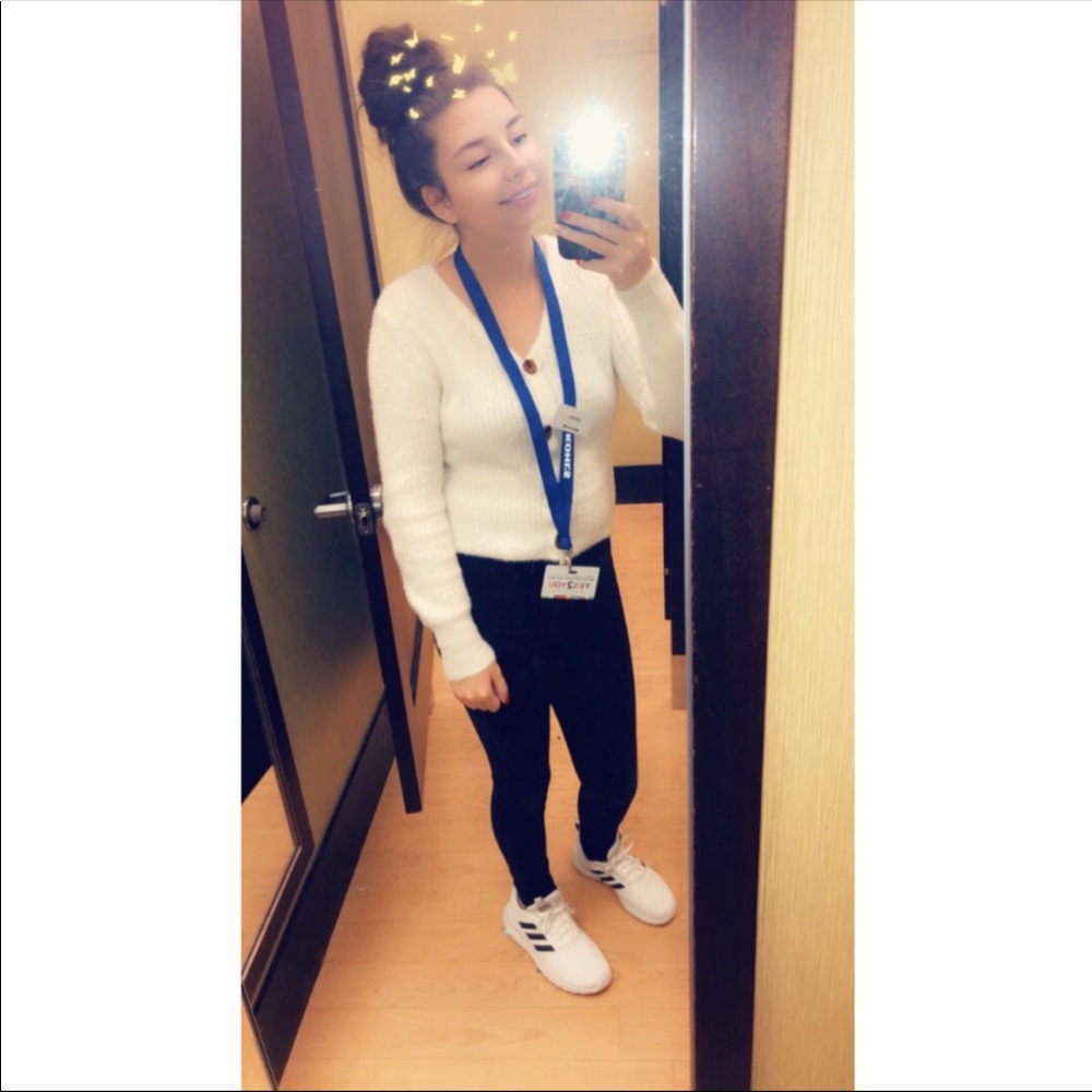 Meet your Posher, Sierra